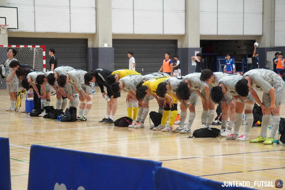 gazil_juntendo's tweet photo. 【Game Photo📸】
2026/06/21
LUXPERIOR CUP2026 第10回関東大学フットサルリーグ
学習院大学輔仁会フットサル部
#LUXPERIOR #Zeal #MIKASA #順天堂大学 #GAZIL https://t.co/YkEsVh5qCy