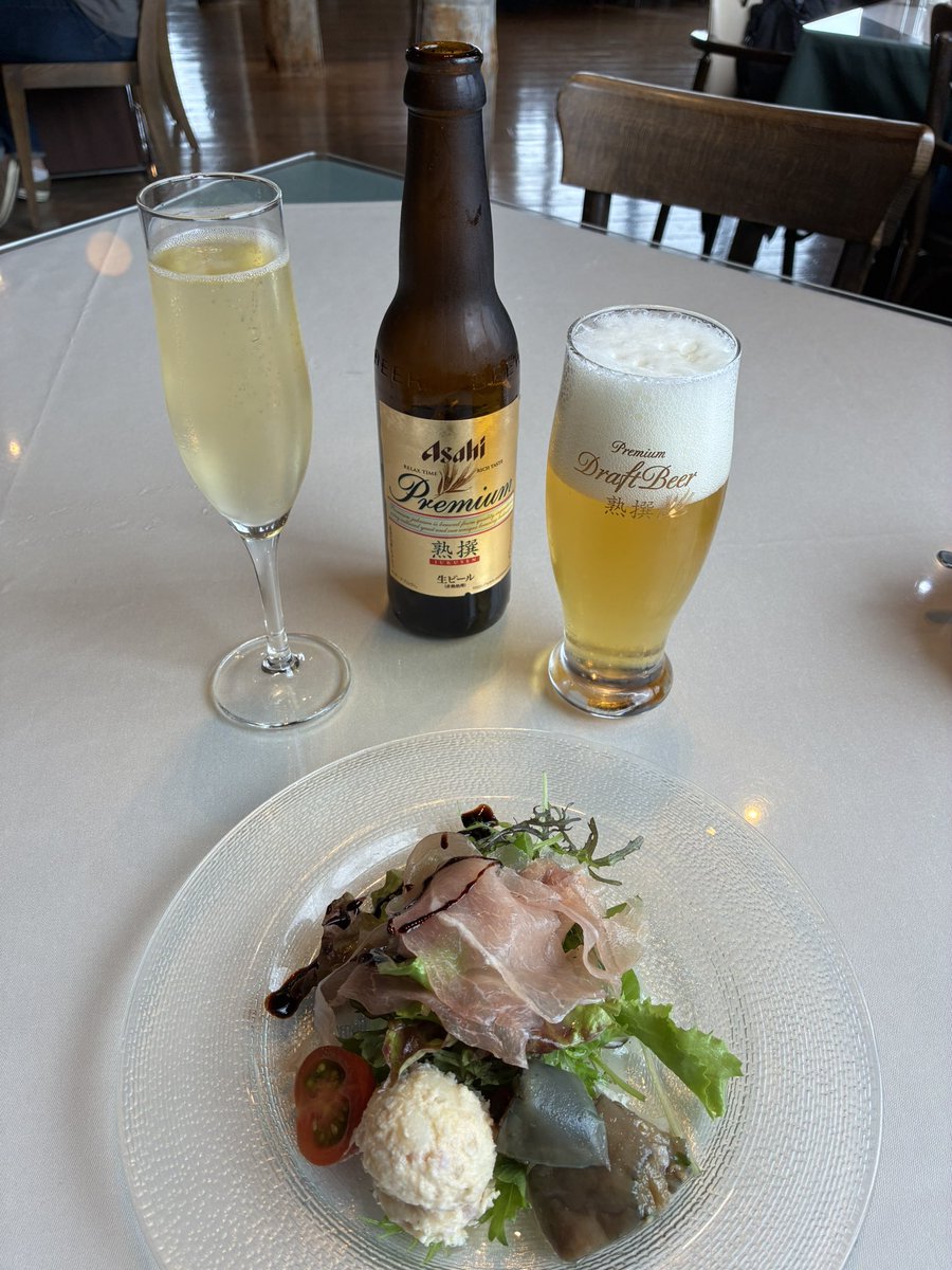 kirimaru38's tweet photo. 父の日限定
アプリの無料クーポン🥳

勿論！
飲んだのは母(私)よ🥰

ご馳走さまでした😋
美味しかった〜♪

Cento per Cento新潟 https://t.co/ygJIGdw8rJ