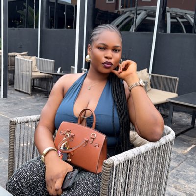 EzikaGracious's tweet photo. #NewProfilePic https://t.co/YNJeFY35xX
