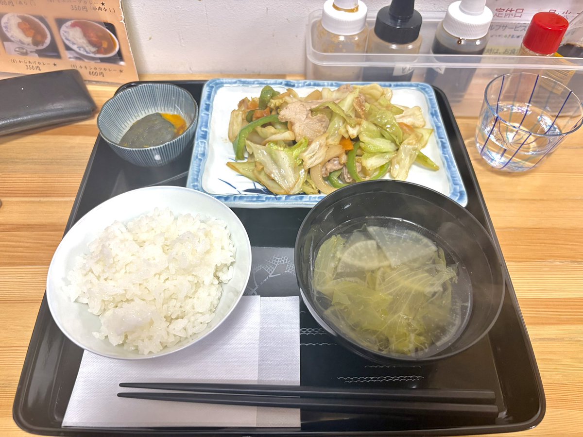 Mongoloid_des's tweet photo. このご時世にとんでもない価格でやってる食堂行った。写真のやつ400円 https://t.co/NPKlJ0Juik