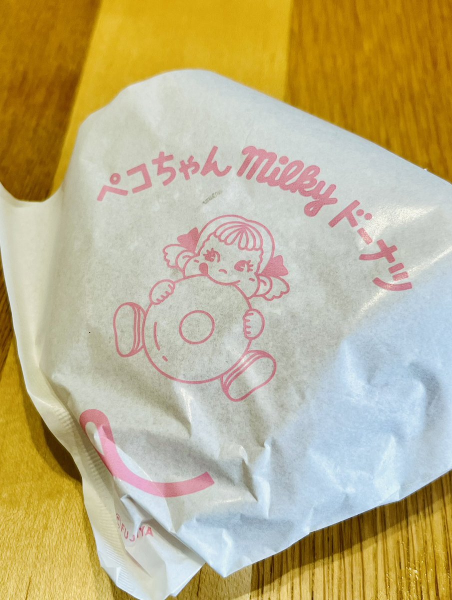 otake029's tweet photo. チラリ。 https://t.co/n21cq9c50c
