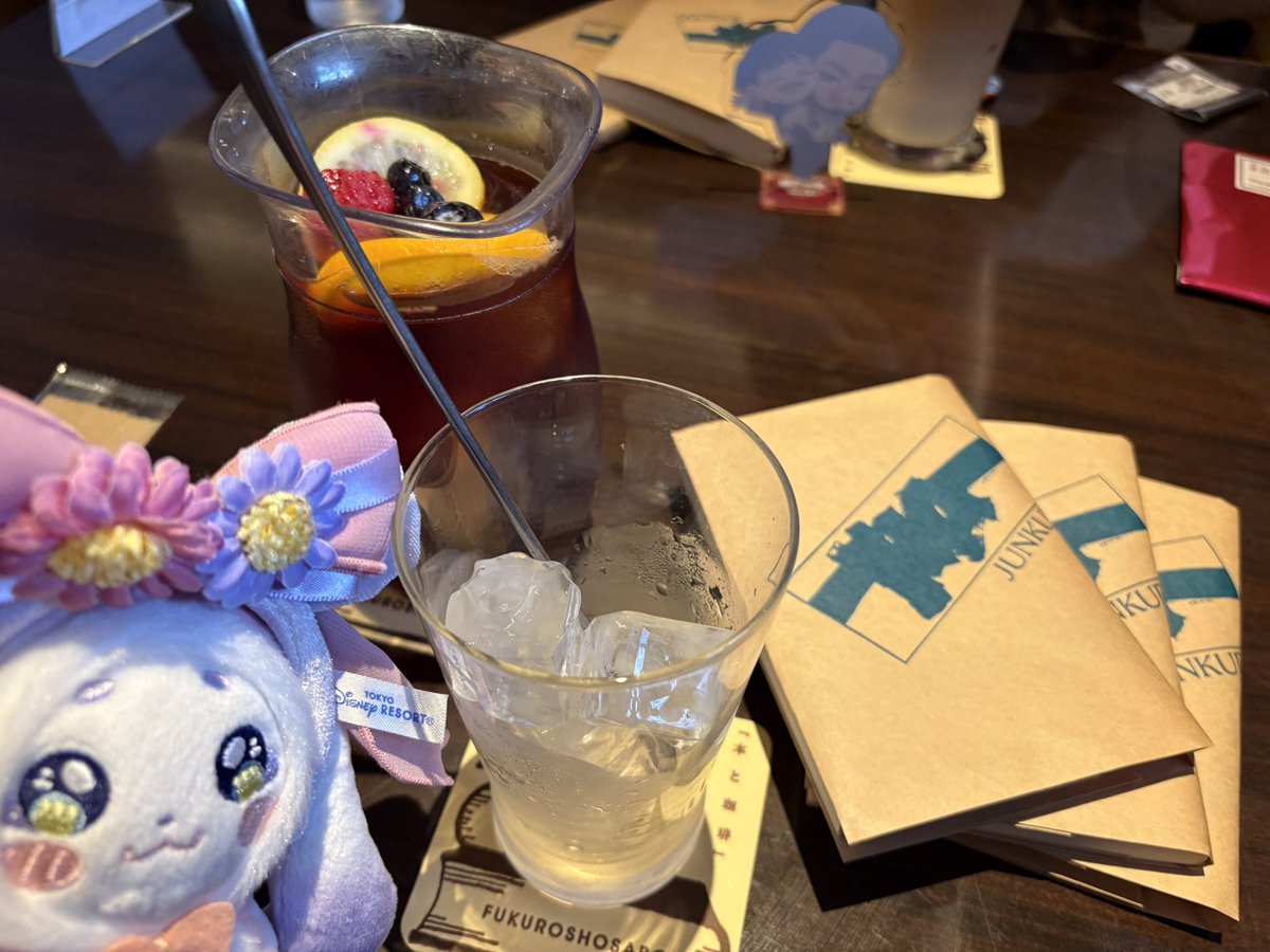 nue_yume's tweet photo. カフェ https://t.co/kKCJUPl9FS