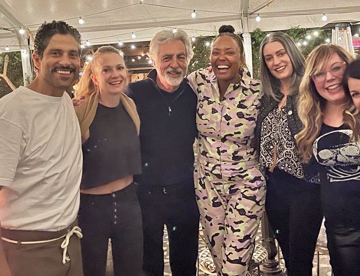 dremilyjareau's tweet photo. “Don’t say something permanently harmful just because you’re temporarily hurt” @pagetpaget @aishatyler @Vangsness @ajcookofficial 
What I’m trying to say is words have power. We ALL need to love more than hurt, even if others hurt us. The world is too hurt to not spread love back https://t.co/gLxmiuRilI