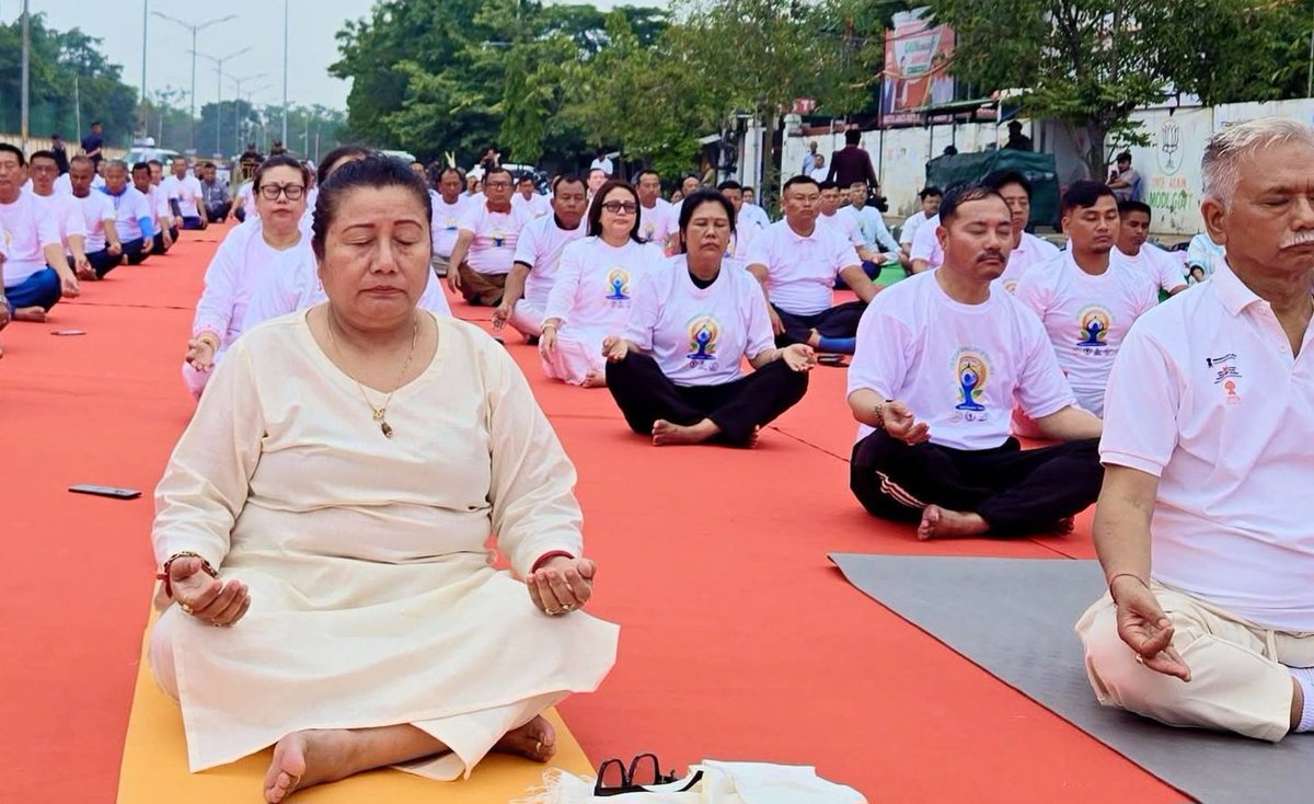 DavidNongthomb3's tweet photo. International Yoga Day 2026 was observed at Thambal Sanglen under the theme 'Yoga for Healthy Ageing.' The event emphasized the importance of yoga in fostering a healthy, balanced, and active lifestyle for people of all ages. https://t.co/dt1hGptfD9