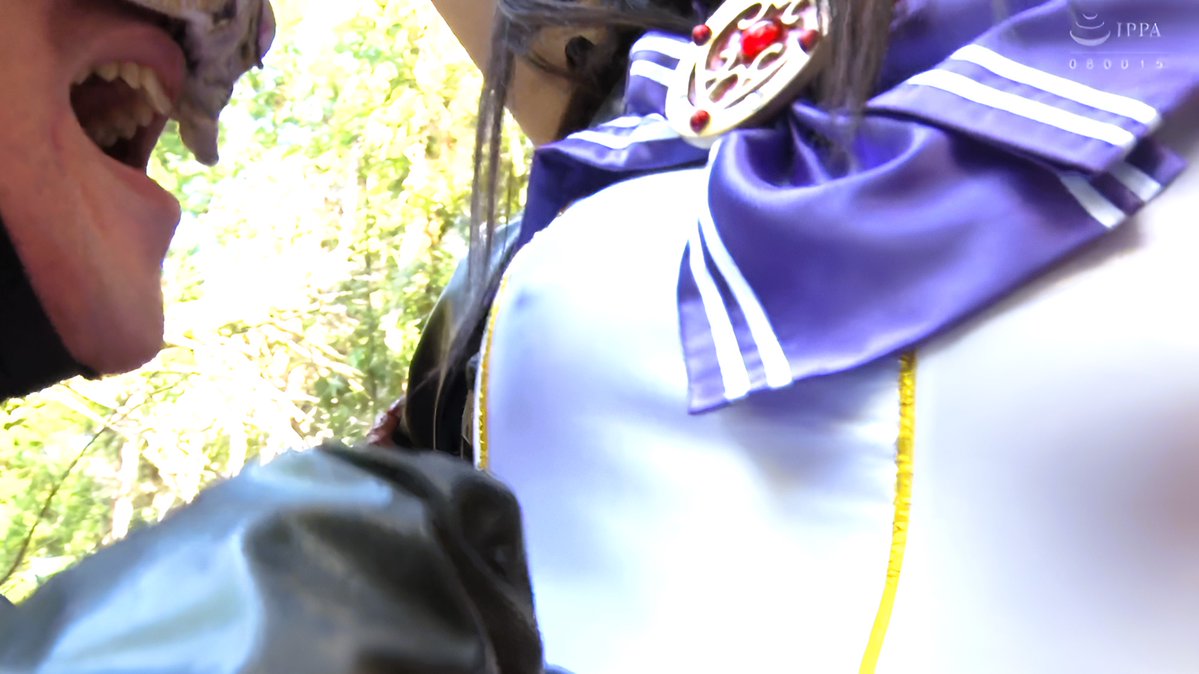 uy356461's tweet photo. カルオネットは発見する！！
変身後は裸の状態でセーラースーツが彼女を身体を包み込んでいるので、セーラーアーレスの純白のセーラースーツからぷっくりと乳首が立っていることを... https://t.co/56MrTd18if