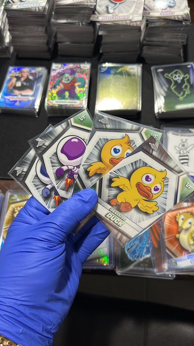 StevenBaumer93's tweet photo. @KOWSKY_ 😂 trust me I did and was going to, it was the sorting process 😅

Only 2 purple variants in my cards but no green 😔 https://t.co/y5lxrgYDVp