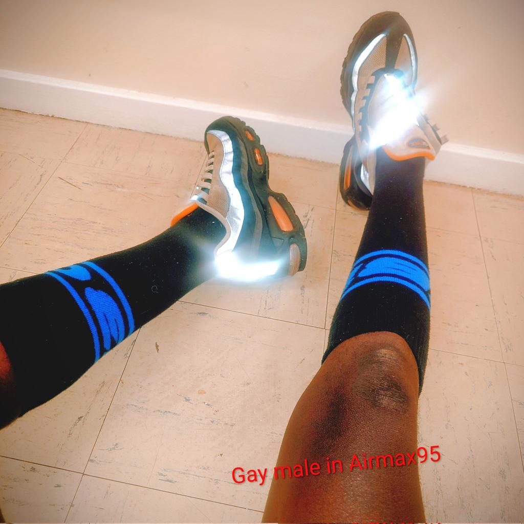 MatthewGra11040's tweet photo. Any Gay men in the UK That find this picture Sexy Hott or just gorgeous 🥰🥰🥰 because I feel every single person love for being blessed and looking this sexy that men keep wanting me 👅😈🍆🍑💧. Just Remember that You're everything better than the haters that follow us💢 https://t.co/xQvf3pmQdS