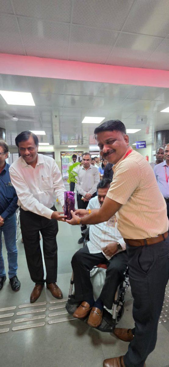 DtopuneR's tweet photo. Mr.Vijay Kumar Sinha,Joint Secretary, MoHFW,GOI,visited DTC Pune(Rural),Uro Hospital,the State TB Training &amp; Demonstration Centre,Pune on 19 June 2026. He reviewed programme activities,provided guidance, appreciated the ongoing efforts towards TB Elimination #TBMuktBharat #EndTB https://t.co/piiXPwCdEz