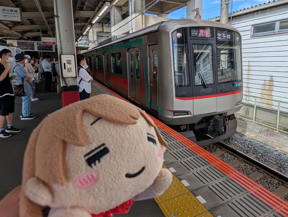 Neso_ch's tweet photo. 中央林間行きは北千住止まりになっている https://t.co/3sekXpra8G