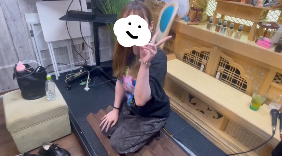 RiccaShimon's tweet photo. @NUGAZAKA ヌガザカさんの
拷問器具展覧会行ってきました！！
面白いお話たくさん聞けて
生の器具も見れて体験できて
凄く楽しかった、、、！！
頭も指も無事砕いていただきました〜✌️
ちいかわの武器実はマンキャッチャー説おもしろすぎた https://t.co/46T02VmSWs