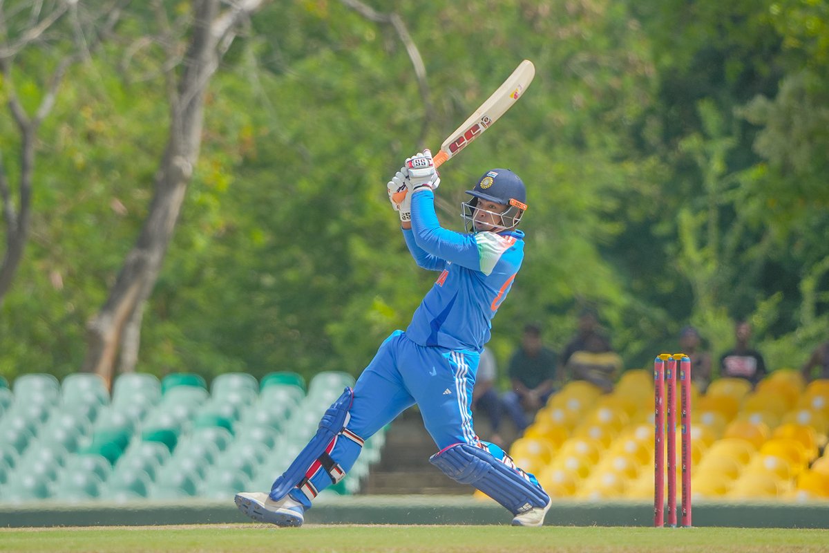 BCCI's tweet photo. 9⃣4⃣ runs
2⃣9⃣ balls
🔟 fours 
8⃣ sixes 

Vaibhav Sooryavanshi was at his brutal best in the #TriNationSeries Final 👏🫡

Updates ▶️ https://t.co/CnmyVyoyjy

#SLAvINDA https://t.co/k9crKMvbcU