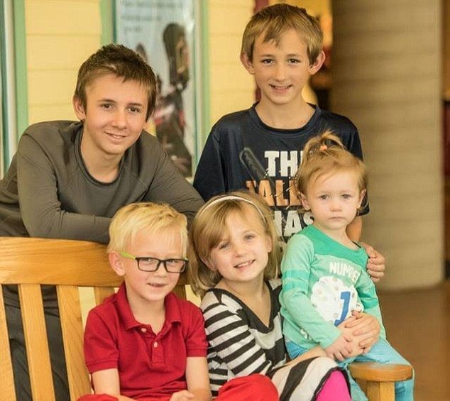 babarsaray's tweet photo. Five young siblings in foster care made one simple plea: 'Please adopt us together. We don't want to be split up.' ♥️

Their photo and story went viral. Thousands offered to help. 

One loving couple, Toni and Jeff Whaley, stepped up and adopted all five — the 'Fab 5' — keeping them as a family forever. 

Bradley, Preston, Layla, Landon & Olive finally have their forever home. 

Proof that good still wins. Tag someone who needs this today. 🥹