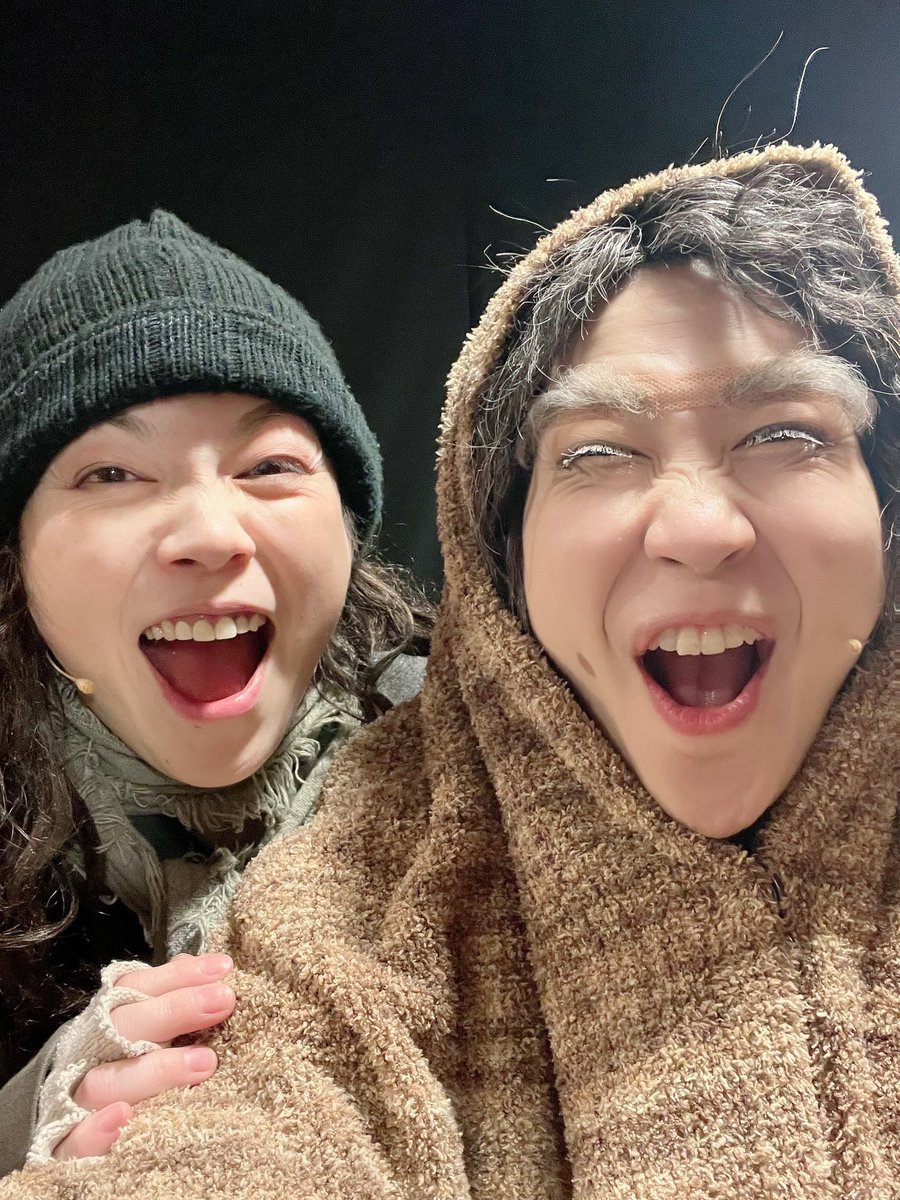 per_lar85's tweet photo. 舩山智香子との思い出😏
ミュージカル界で数少ない同学年⭐️ https://t.co/c05nhGT7R3