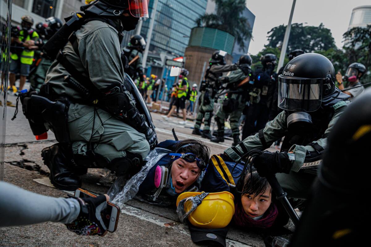 Mericancannon's tweet photo. China 🇨🇳- Starting July 1, "Criticism of China" Becomes a Crime

The contents of China's newly passed "Law on Promoting Ethnic Unity and Progress" are so genuinely dystopian that it's downright chilling↓

・Criticism of minority ethnic or religious issues, such as those in Xinjiang or Tibet, is "criminalized"

・The worst part is Article 63's "extraterritorial application."
It explicitly states that the speech and actions of foreigners located "outside of China," such as in Japan, can also be subject to punishment

・Even statements supporting Taiwan's independence could theoretically be in violation of this law

You might think, "A Japanese person living in Japan would never get arrested, right?"

Of course, you're not getting nabbed by Japanese police, but if you ever criticize China or voice support for Taiwan even once on SNS, the moment you travel to China or even just transit through a Chinese airport, you risk being detained out of nowhere.

The Xi Jinping regime's attempt to suppress a single ideology on a global scale is so excessively authoritarian that it's genuinely terrifying.

What do you all think about this?