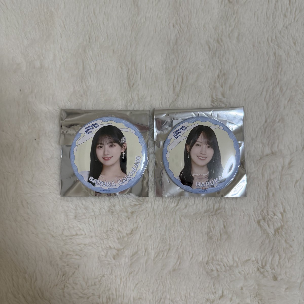 aruhsu_'s tweet photo. お友達からグッズ受け取って缶バッジ開封したらさくたん引けた~ᐢᴗ͈ ᴗ͈ᐢ🎀 https://t.co/7gdyJaJP8C