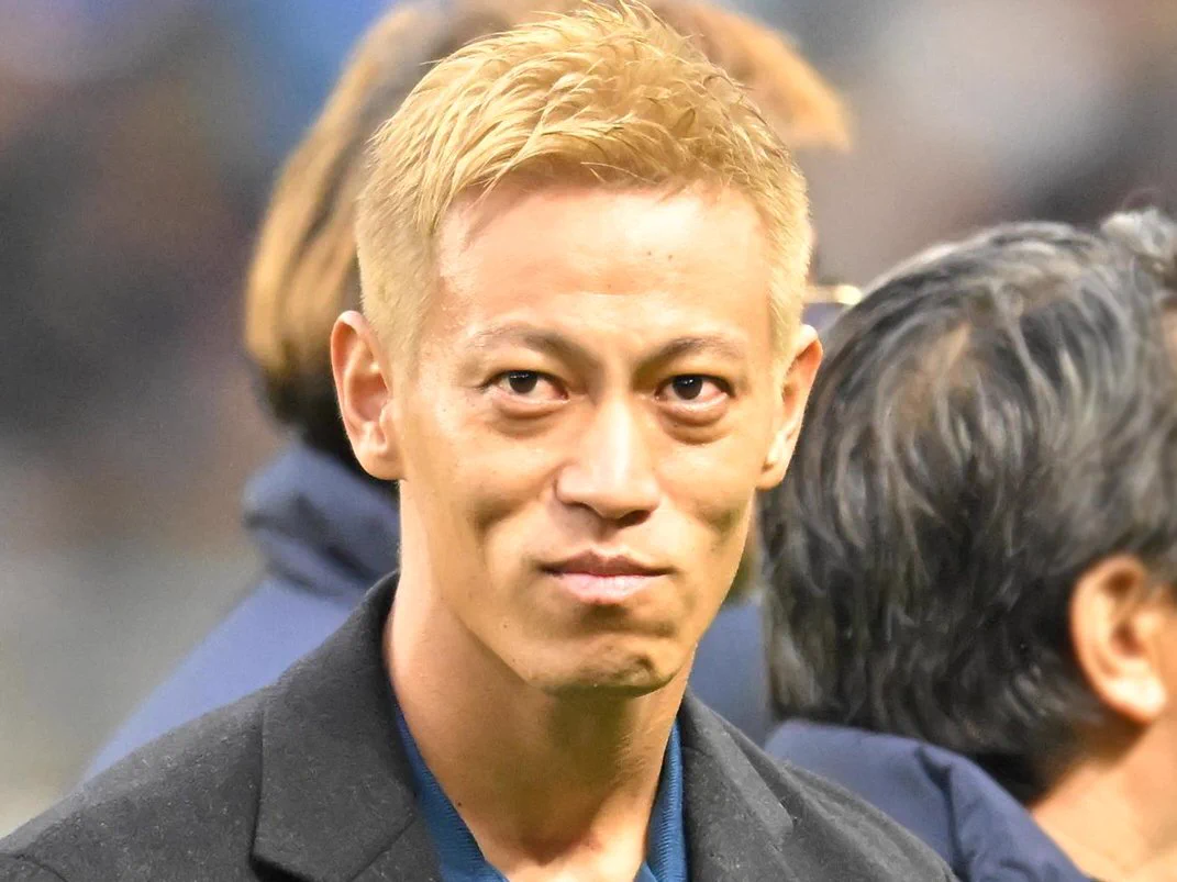 本田 圭佑 目