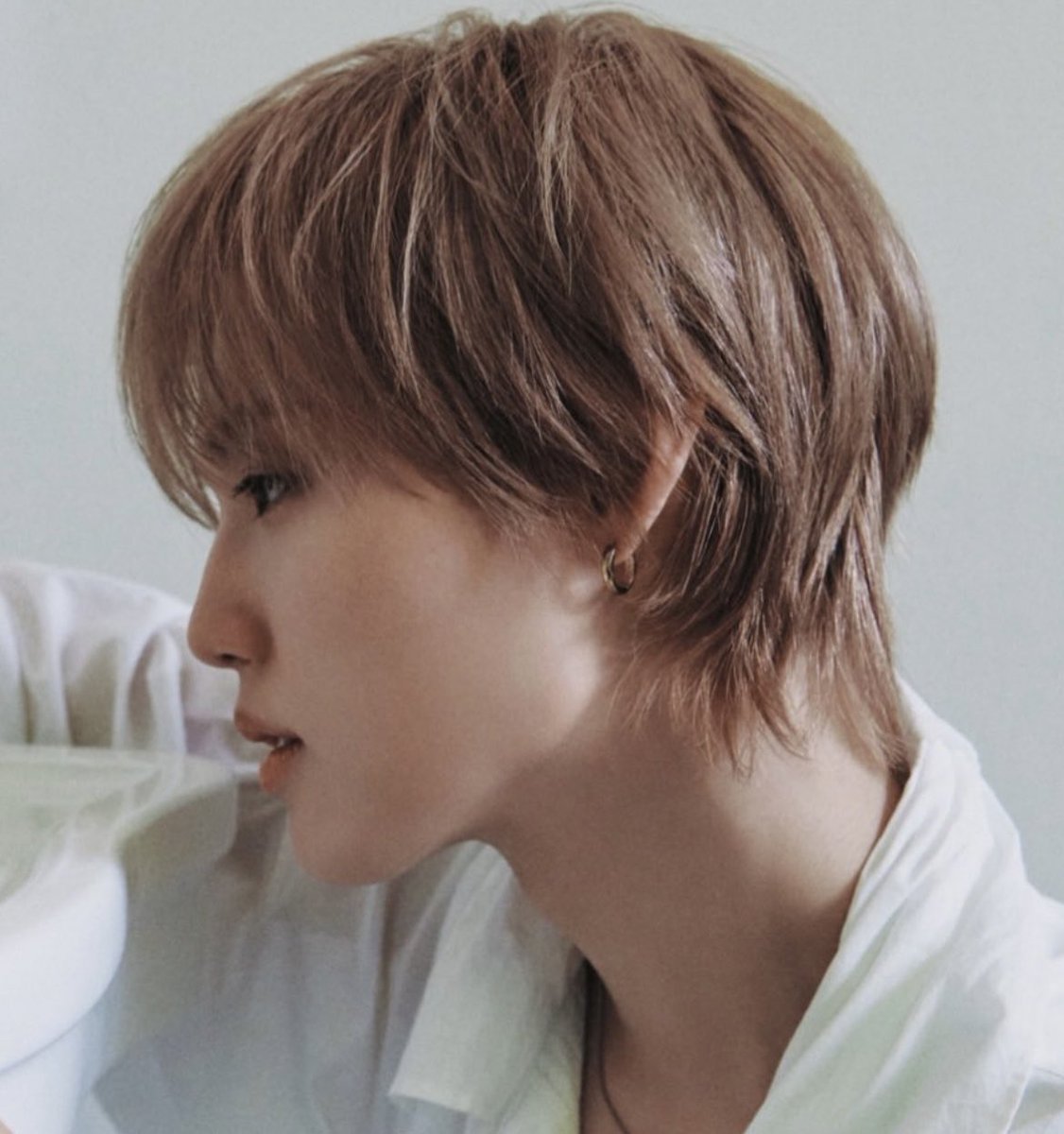 doyounggpcs's tweet photo. INSANE SIDE PROFILE AND JAWLINE 

#DOYOUNGXDELING 
#도영 #DOYOUNG #ドヨン #道榮
#TREASURE #트레저 @treasuremembers https://t.co/8DBa68topg