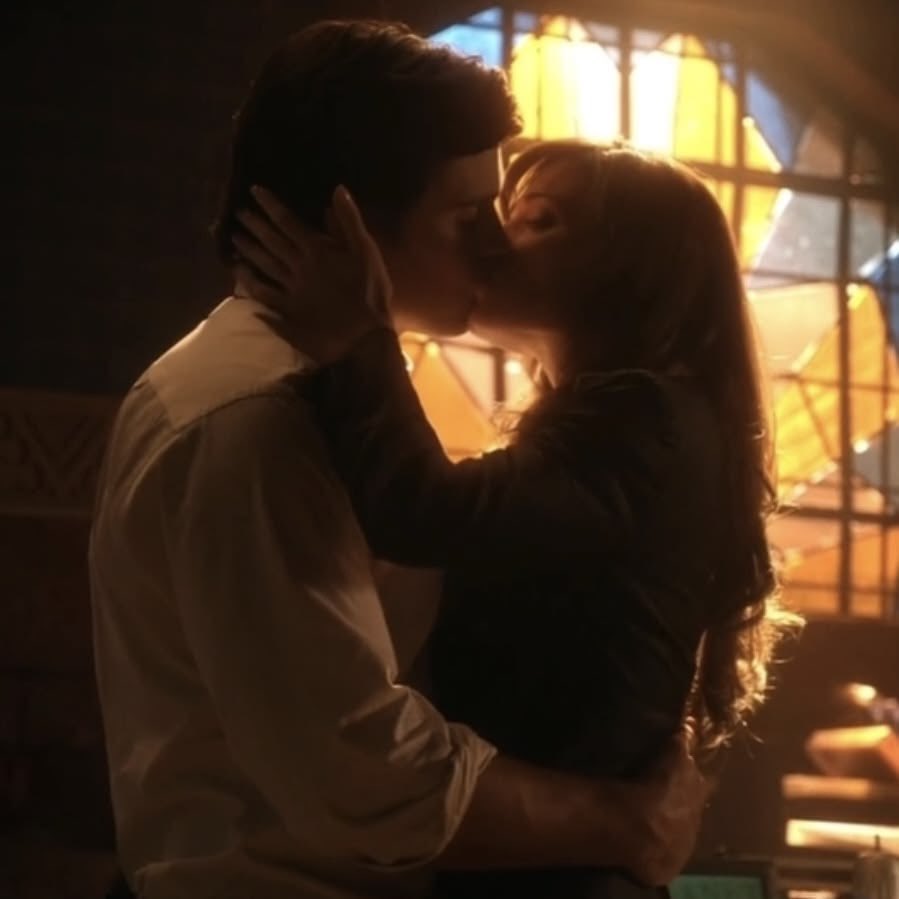 lois lane lover tweet media