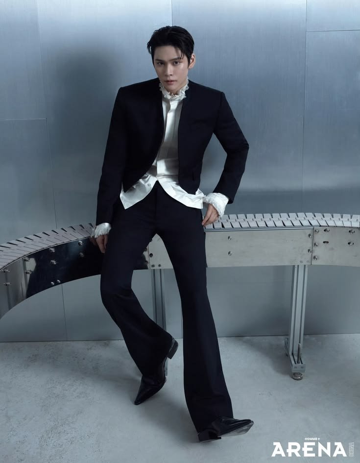 fluffycutie_jsc's tweet photo. กุโคตรรักหินชิ  ARENA HOMME+ CHINA https://t.co/abosTQMmzf