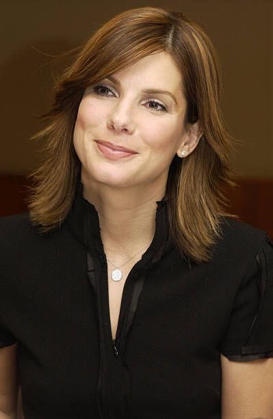 SandraBullfd1's tweet photo. Hey 😊

#sandrabullock https://t.co/KbFQkWjI62