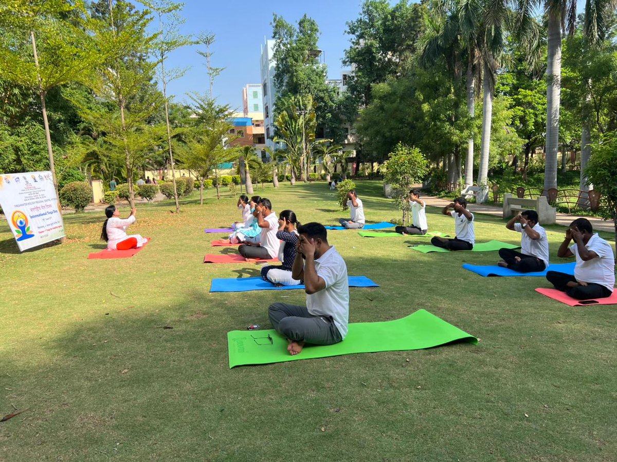 FBRCZSI's tweet photo. International Yoga Day 2026
 Theme: “Yoga for Healthy Ageing”
FBRC, ZSI, Hyderabad celebrated IDY 2026 on 21st June 2026. Scientists and staff participated in various Yoga Aasanas under the guidance of a Yoga Guru, promoting health, wellness &amp; a sustainable lifestyle. https://t.co/moW8bTzQxd