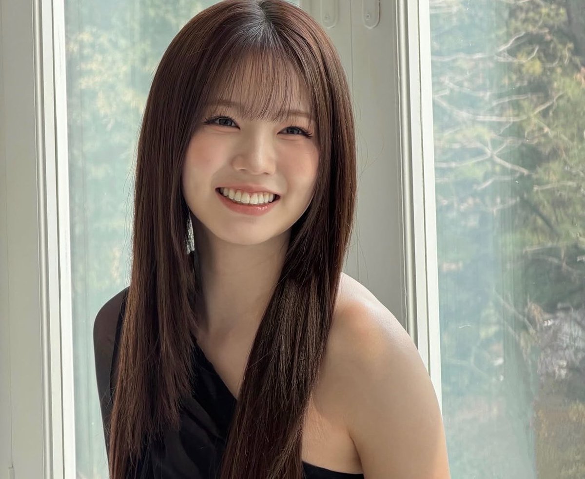 Smile_WithU_'s tweet photo. 漆黒の新井さん🤍🖤
#NiziU_AYAKA #新井彩花 #AYAKA #아야카 https://t.co/n2lNLMx4XX