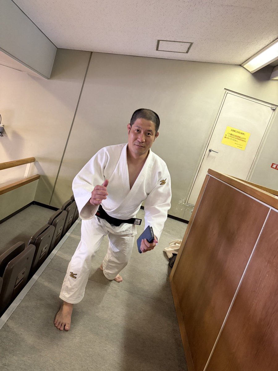 kameeeeeeeda's tweet photo. 十数年ぶりに柔道の試合やってきました😊
僕はギリギリ一本を取る事が出来たけど団体戦でポイント差で初戦敗退でした💦
久々の試合楽しかったです✨✨ https://t.co/K33YZ08pbv