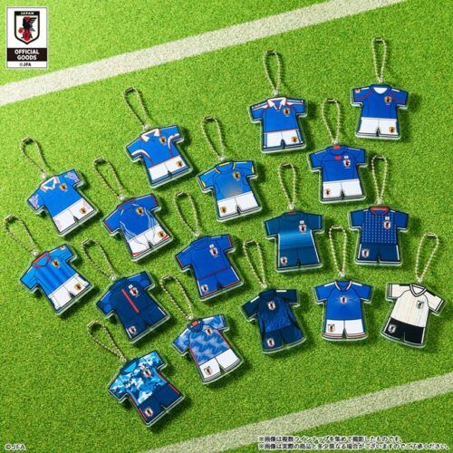 shimapatobu's tweet photo. アクリルチャームビスケット サッカー日本代表ver.2026取扱い店はどこ？コンビニは？配列や再販売まとめ！フラゲは？イオン、ローソンも！全17種類！

https://t.co/qk7zWQfPRw

イオンではフライングで販売していました！
#食玩　#サッカー日本代表　#サッカー　#日本代表　
2026年6月22日（月）発売 https://t.co/H6Sb3kq2NN