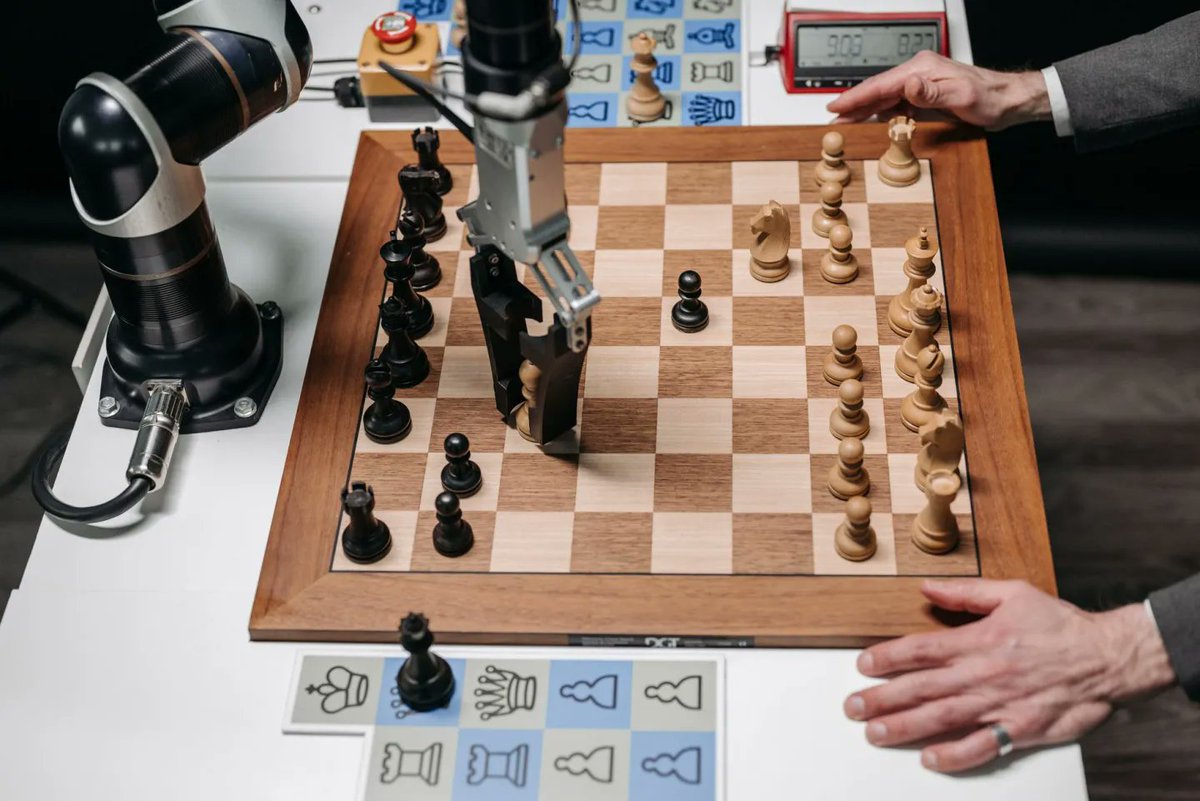 SGSubra's tweet photo. What Generative AI Means for Companies Right Now
https://t.co/DbNUC4nKJq https://t.co/kKqZiylNkM