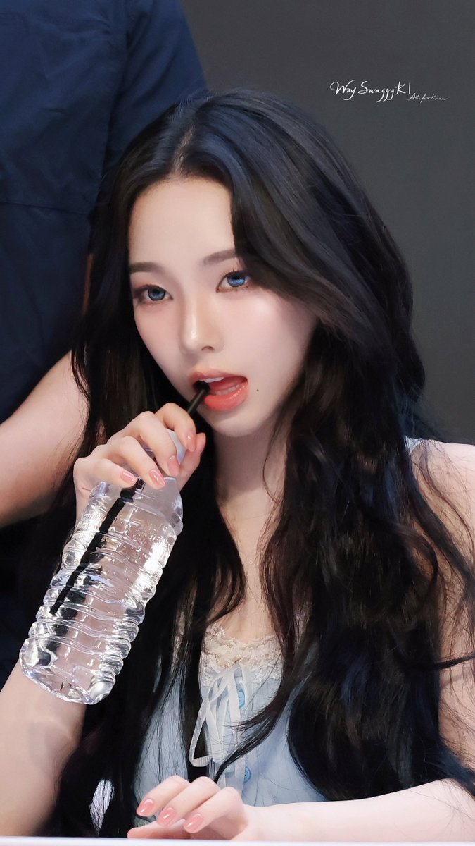 WxySwaggyK's tweet photo. 260606/07
#aespa #에스파 
#Karina #카리나 #劉知珉 #カリナ #柳智敏 https://t.co/uIi0n1bLCn