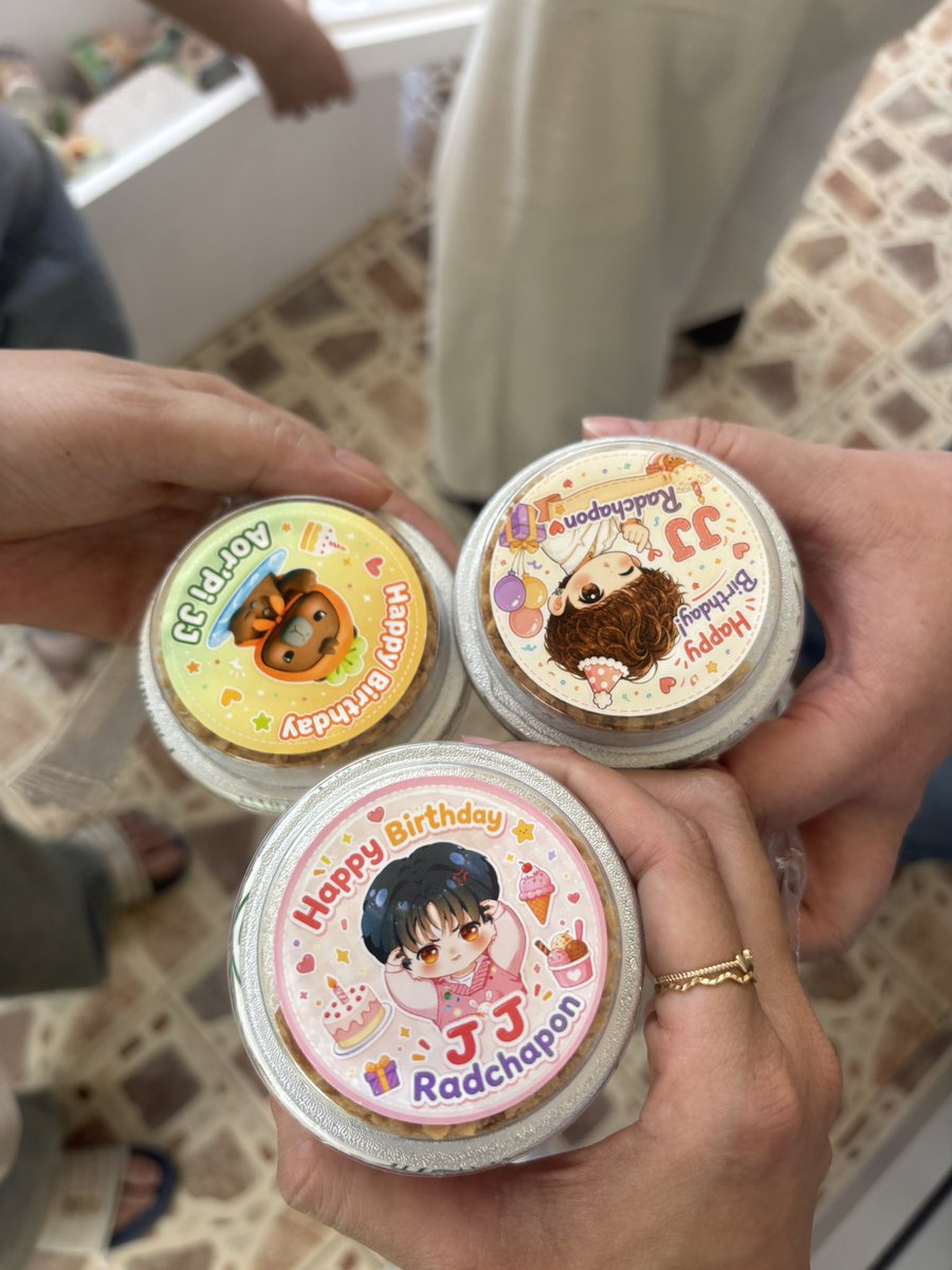 Minsaysua831's tweet photo. I am very very happy. Thank you, everyone, for coming to JJ’s birthday and making it such a wonderful and memorable day🫶🐰🥕
#JJMakeMeritDay2026 
#jj_rcp @jj_rcp #netjj https://t.co/FMdSz2DHT7