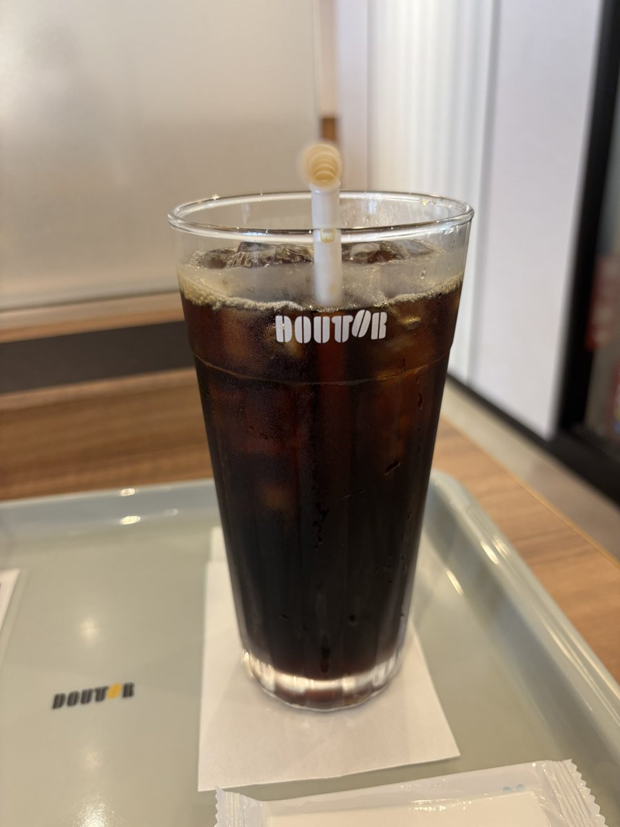Yuis0603's tweet photo. こんにちは

昨日は、雨の合間を見て午前中配達2件だけやって来ました

午後からは、ゆめが丘ソラトスへ行ってマイケルジャクソンの今話題になってます映画を見て来ました

父がマイケル大好きで見て来ました

ライブを見てる感じでめちゃくちゃ良かったです

おすすめの映画です

#マイケルジャクソン https://t.co/8gD1m8wObI