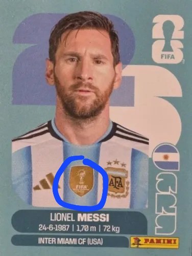 Dnl_1092's tweet photo. @sopabi7 @PatriciaIvelle1 @tweetcunha 2022??? My guy if you collect this year world cup album you will find this 2 things, Messi with the current world champion badage, and in the world cup champions page you have to paste the 2022 squad cry more 😂 https://t.co/MXJdP8CKIQ
