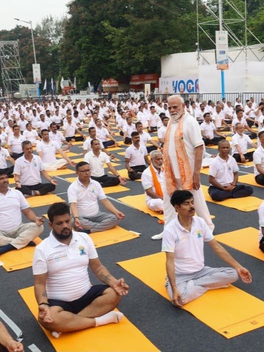 Current__Memes_'s tweet photo. ➤ Prime Minister @narendramodi performs #Yoga on the occasion of the 12th International Day of Yoga in Kolkata, West Bengal 
➤ The 2026 theme, ‘Yoga for Healthy Ageing’, underscores the importance of embracing Yoga as a lifelong practice for health, vitality and well-being. https://t.co/qDUx3kq4Rx