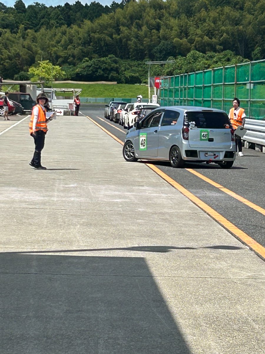 408tobitobi's tweet photo. 人生2度目アクレカップ。
初鈴鹿ツインサーキット。
レースは惨敗💦でも経験値は上がったと思います😊次はホームコースのスパ西浦。
もっと上に行けるように精進します😊
サポートに来てくれたTw'sメンバーに感謝✨✨
#アクレカップ
#鈴鹿ツインサーキット
#l275v https://t.co/1AQ1uGm4sx