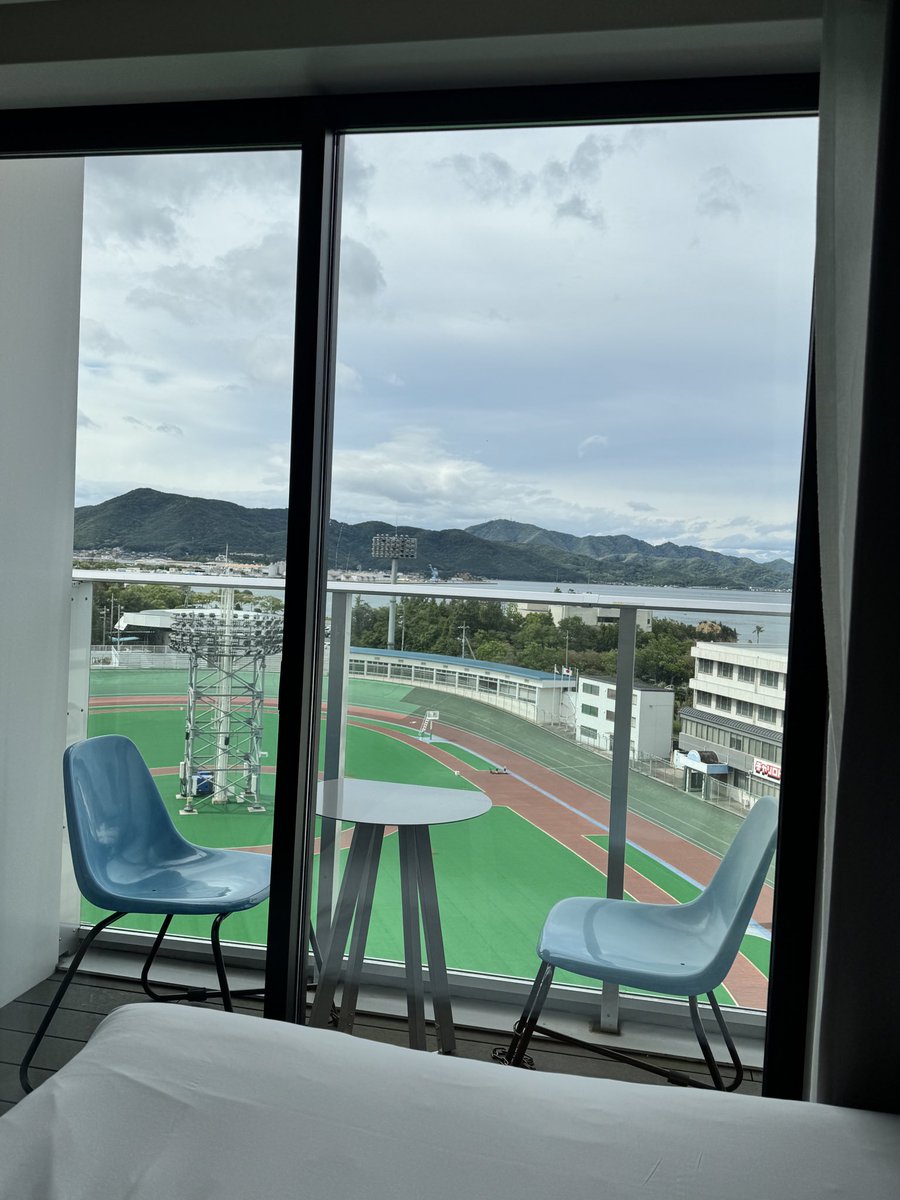 risetogether_ca's tweet photo. デザインで勝つSETOUCHI KEIRIN HOTEL 10 by 温故知新

今日からお世話になります🙇‍♂️ https://t.co/Q5xgQsBoAo
