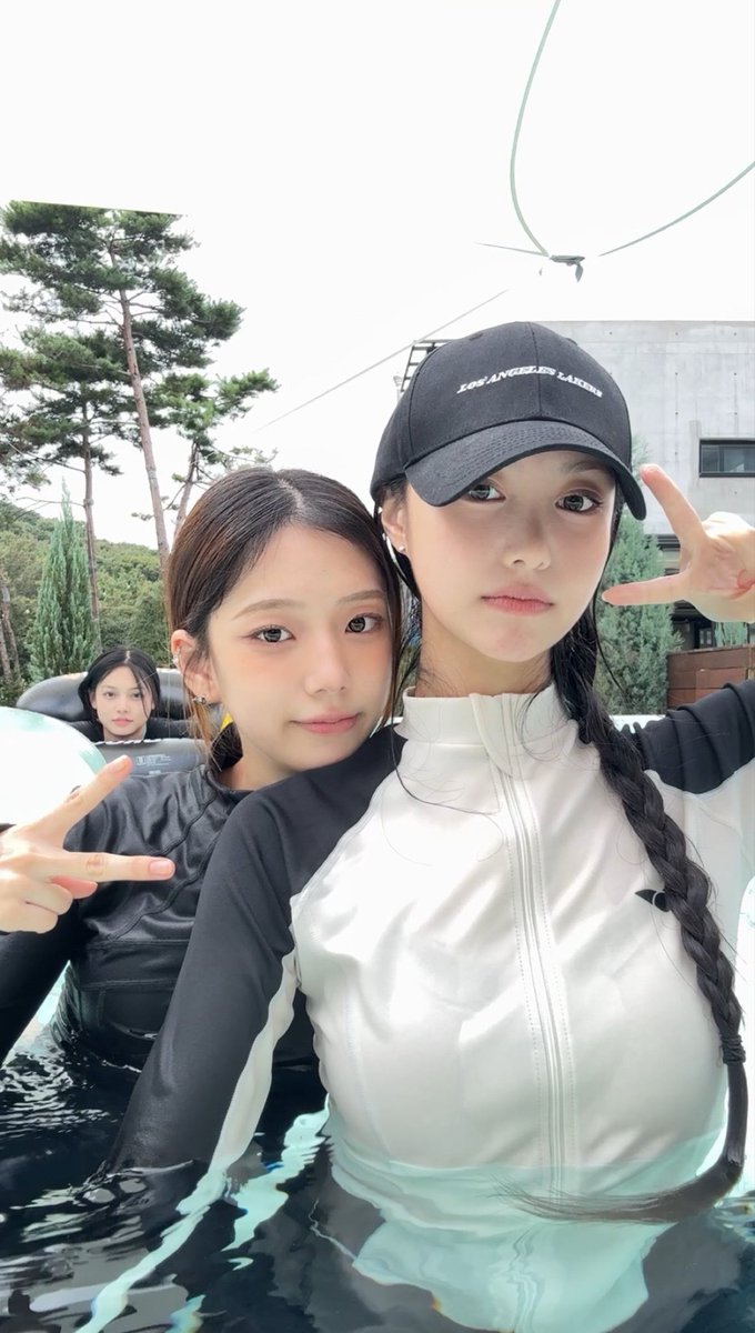 Chabun711's tweet photo. 이 조합 ㅈㅈㅎㄴㄷ https://t.co/zFZO5XR8hr