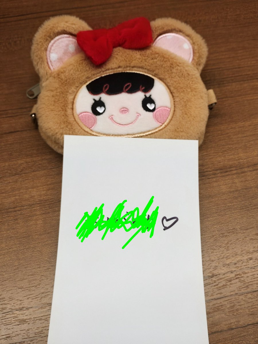 mnnms502's tweet photo. 『さすが23歳！そこにシビれる！あこがれるゥ！』で竹芝参戦ンン！
真珠ちゃんおめでとう💚サイン、裏コメも出た。
日本もチュニジアに快勝⚽
生誕バルーンもセンス良くて企画した方々凄い🎈いい日だ！
#吉瀬真珠
#いぎなり東北産 https://t.co/iDgYOyxjPw