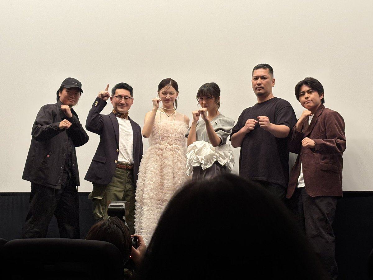 1005_yoh's tweet photo. 「福山市に帰ってみた」
舞台挨拶にいってきた。
とにかく面白い。
コメディはキレキレ、飽きさせない構成。
魅力的なキャラクター
しかもなんだか最後はちょっと泣ける。
青島心のギャル演技がとても良かった。
お気に入りの作品です。
#福山市に帰ってみた https://t.co/sqBM9n6o1q