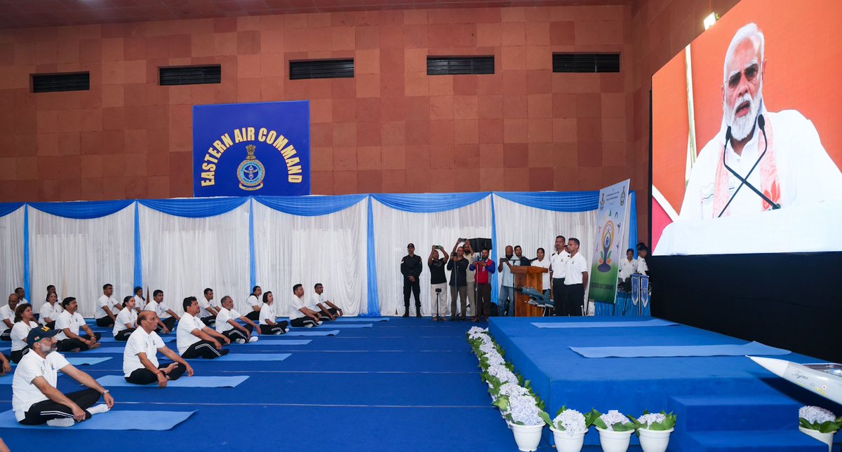 SpokespersonMoD's tweet photo. Raksha Mantri Shri @rajnathsingh joined around 1,000 personnel of the Indian Army and Indian Air Force at @EAC_IAF HQ, Shillong, to celebrate the 12th #InternationalDayofYoga2026.

Highlighting Yoga as a holistic science and way of life, he underscored its role in fostering mental clarity, emotional resilience and inner strength. Raksha Mantri also credited Prime Minister Shri @narendramodi’s vision for transforming Yoga into a global movement, reaffirming India’s timeless contribution to the well-being of humanity. #IDY2026

Read here: https://t.co/ZhZ4F7SqFw