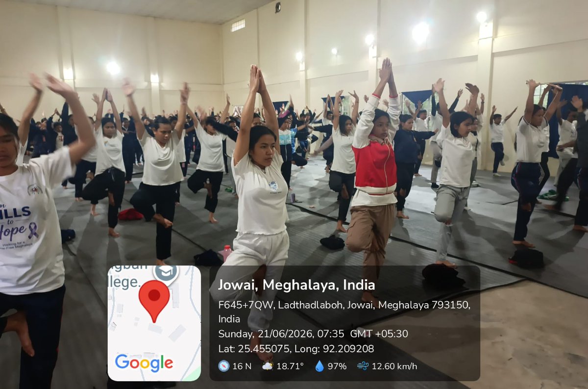 nsskngc's tweet photo. Observed International Yoga Day along with other students of the college @_NSSIndia @CellNehu @nss_rdguwahati https://t.co/EJGuWDirfq