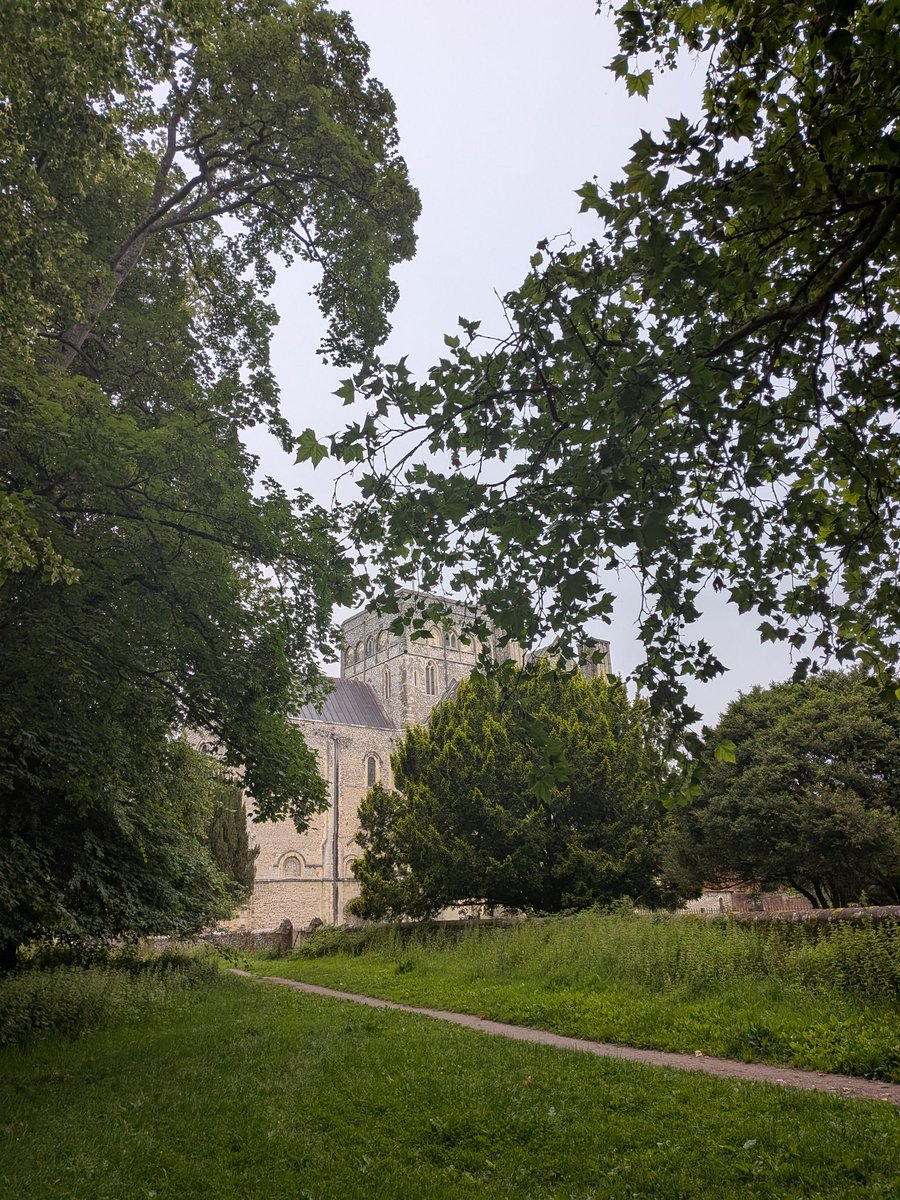 higsonhe's tweet photo. 20th June: what a beautiful morning run in Winchester https://t.co/V4XWaSm2yz