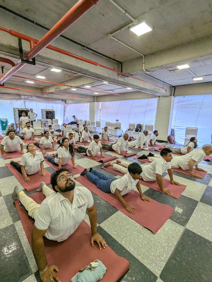 Instalimbindia's tweet photo. 🧘 Happy International Yoga Day!

Proud to have celebrated the day with @vosap2017, bringing together the amputee community for a session focused on movement, balance, and well-being.

#InternationalYogaDay #VOSAP #instalimb #AmputeeCommunity https://t.co/kJAseI4BZa