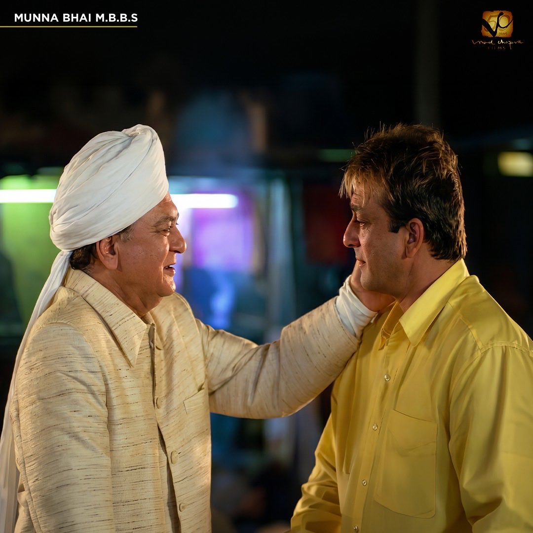 Vidhu Vinod Chopra Films tweet media