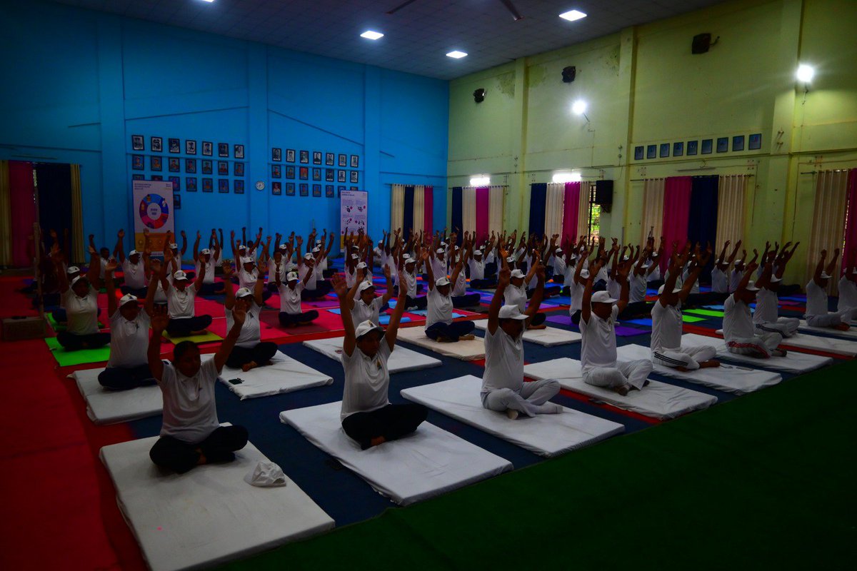 rangesilchar_05's tweet photo. Organise yoga programe at DIGP Range campus Silchar Loc. On the occasion of international yoga day on 21/06/2026 https://t.co/EygF6LMEam