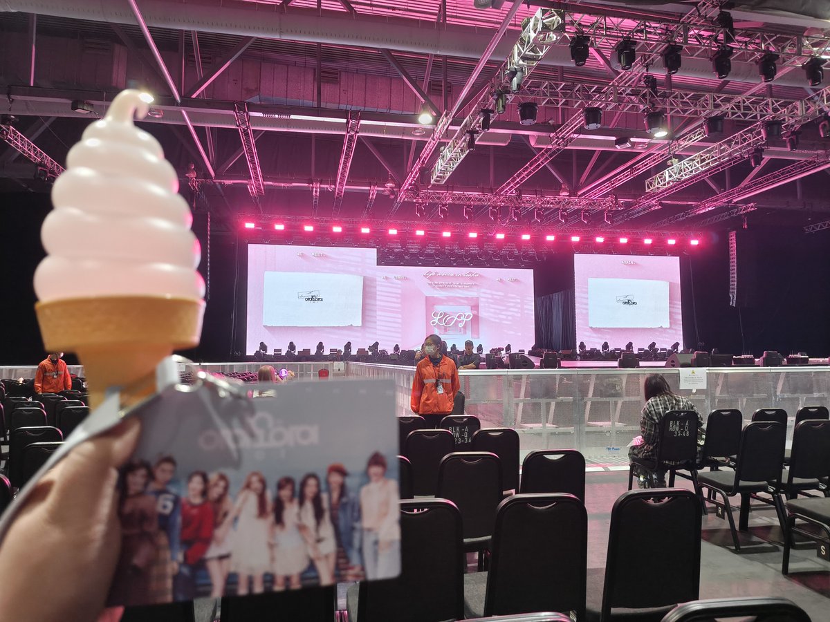 NaNaChanChan tweet media