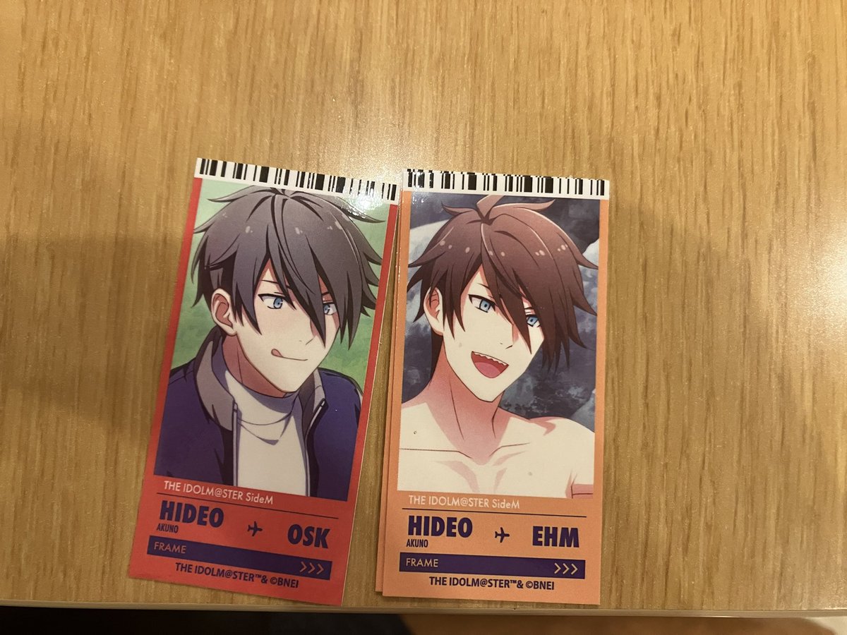 Sobaru03's tweet photo. ふと、プロミのステッカーを見たんだけど、愛媛と大阪で英雄さんの髪色が愛媛の方が茶色度合いが強いんだけど、これはあれか、愛媛は夜+温泉効果によりそうみえるだけなのかな https://t.co/QzXlqkEIUo