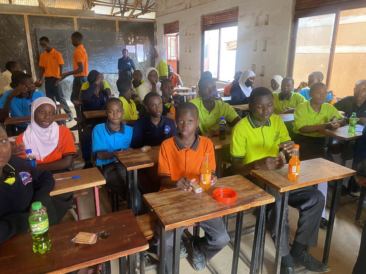 RcKitendebreeze's tweet photo. The future of Rotary is bright! Yesterday we were at Commune High School Kitende sharing the Interact–Rotaract–Rotary journey as we prepare them for charter. We’re excited to see the next generation of leaders ready to serve &amp; make a difference.
#KiBreezeKinyuma 
 #Interact https://t.co/8cWCSRvrCy