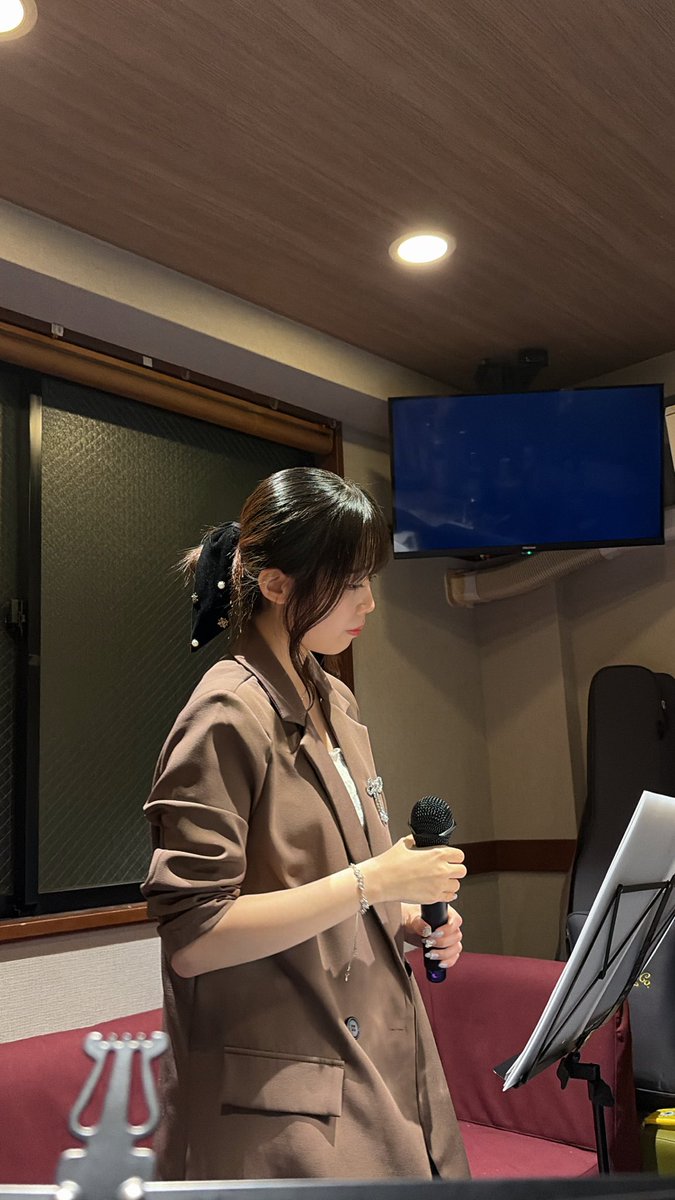mashiro__ayase's tweet photo. 「Cross Reaction」
無事終えることができました！！お足元の悪い中ご来場くださった皆様
こころさん、せんすさんありがとうございました✨
またお会いできるように頑張ります！
素敵なお差し入れもドリンクもありがとうございます😭 https://t.co/yPJf5GsySe