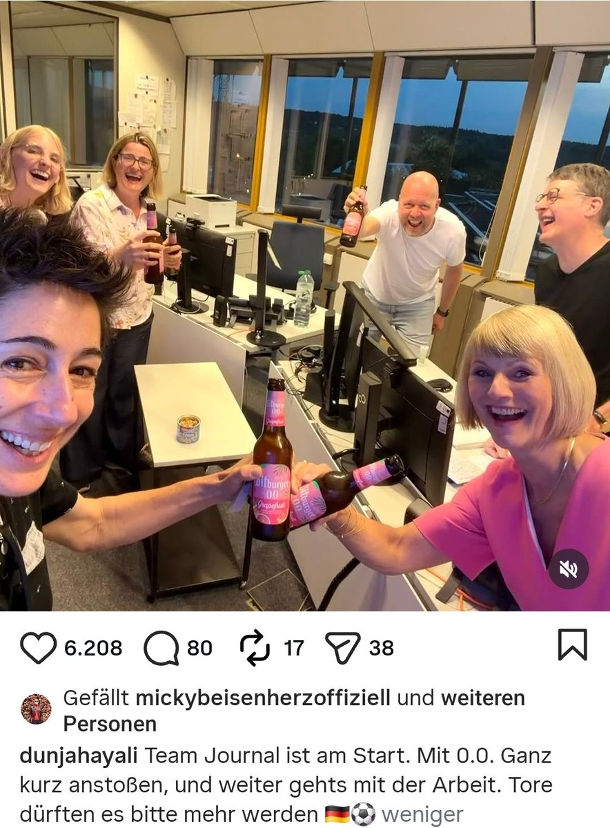 VolkerPetzer's tweet photo. Das sind also die Menschen, die uns die ausgewogenen und neutralen Nachrichten im ZDF liefern. https://t.co/Dv3fTljpWq